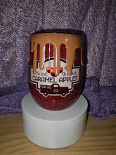 Load image into Gallery viewer, Caramel Apple Wine with caramel drip
